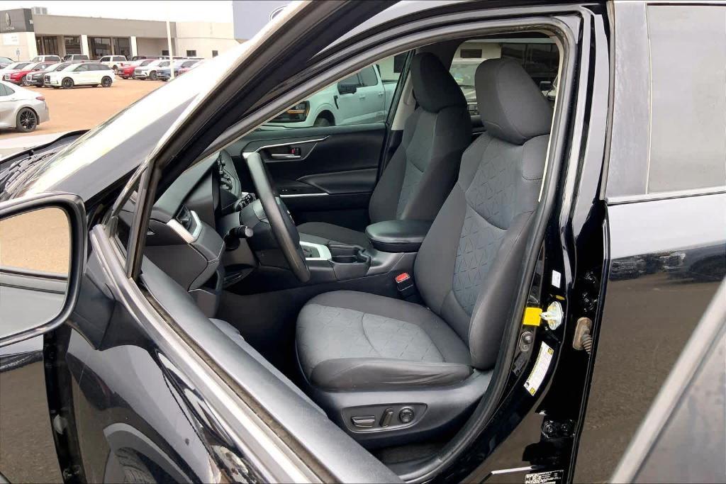 used 2020 Toyota RAV4 car, priced at $22,277