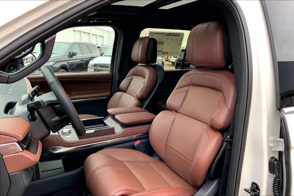 new 2026 Lincoln Navigator L car, priced at $109,615