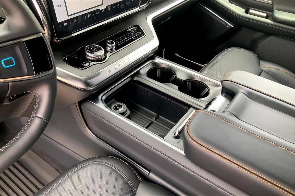 new 2026 Ford Expedition car, priced at $85,715