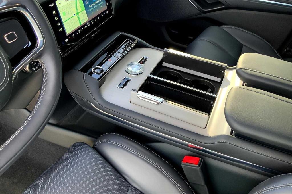 new 2025 Lincoln Navigator L car, priced at $102,615