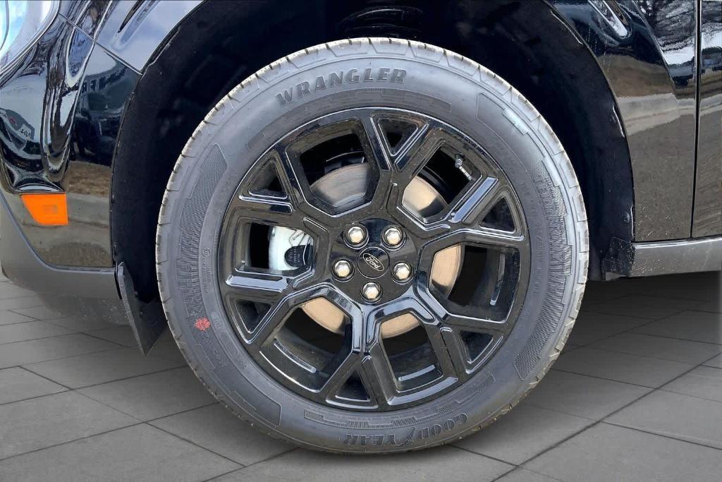 new 2025 Ford Maverick car, priced at $37,395