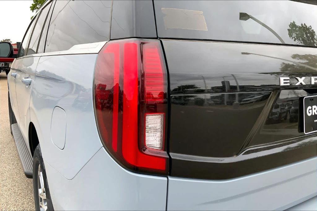 new 2026 Ford Expedition car, priced at $70,345