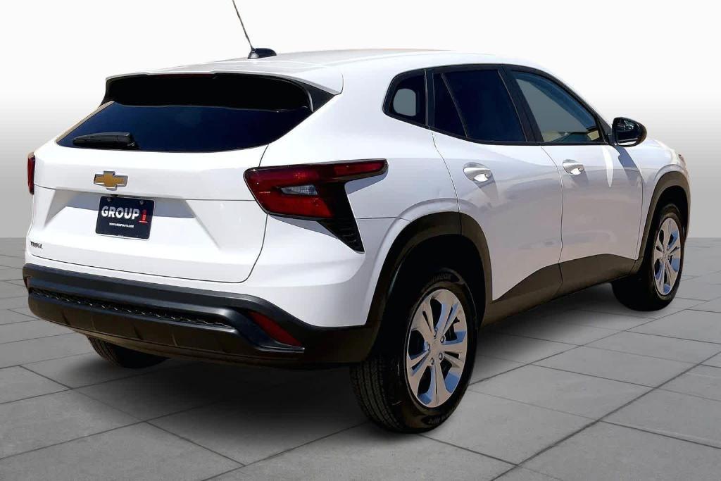 used 2025 Chevrolet Trax car, priced at $20,261