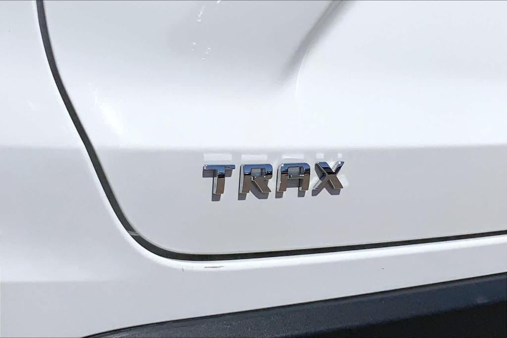 used 2025 Chevrolet Trax car, priced at $20,261