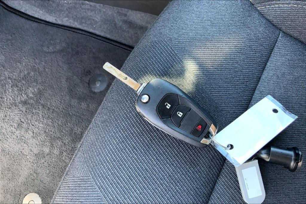 used 2025 Chevrolet Trax car, priced at $20,261