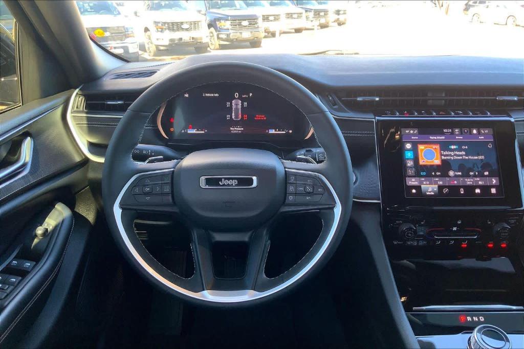 used 2023 Jeep Grand Cherokee car, priced at $27,975