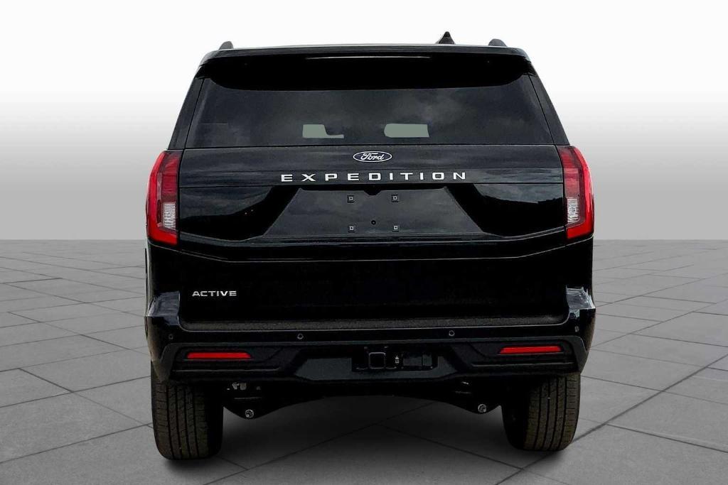 new 2025 Ford Expedition car, priced at $69,570