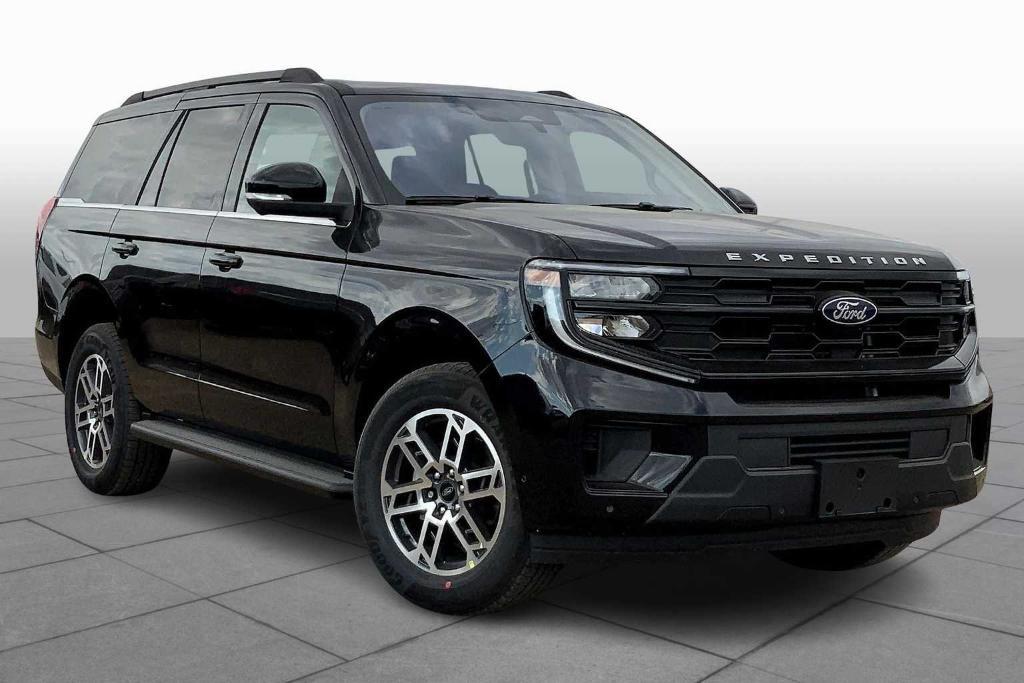 new 2025 Ford Expedition car, priced at $69,570