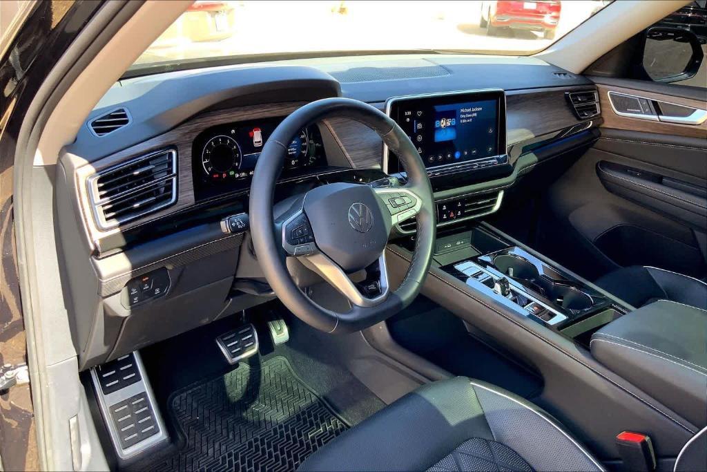 used 2025 Volkswagen Atlas car, priced at $38,307