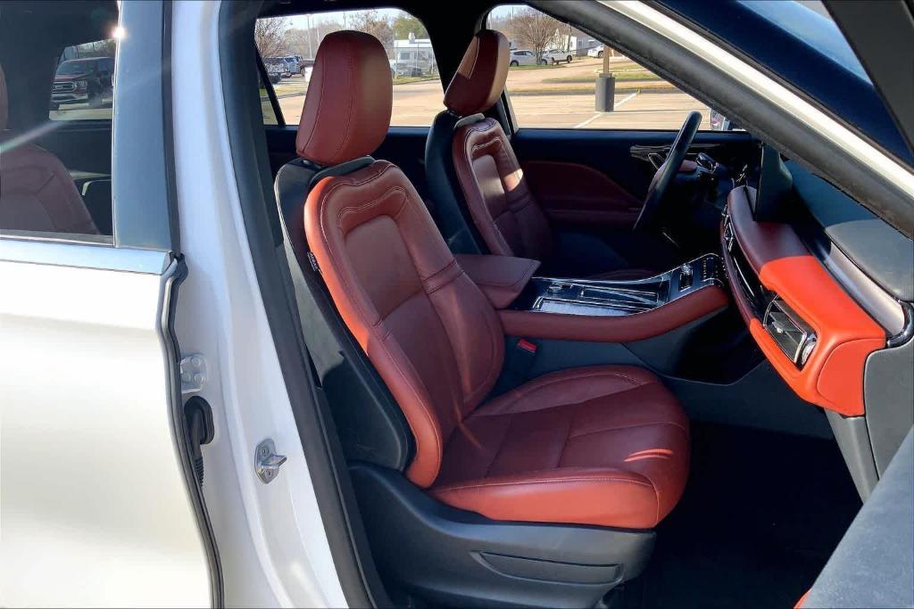 used 2025 Lincoln Aviator car, priced at $58,328