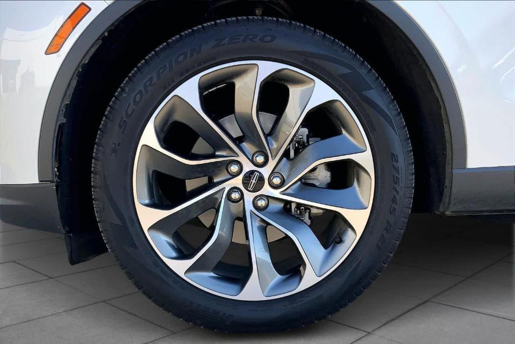 used 2025 Lincoln Aviator car, priced at $58,328