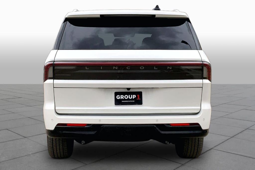 new 2026 Lincoln Navigator car, priced at $104,115