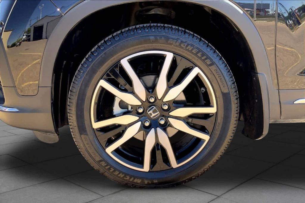 used 2022 Honda Pilot car, priced at $34,945