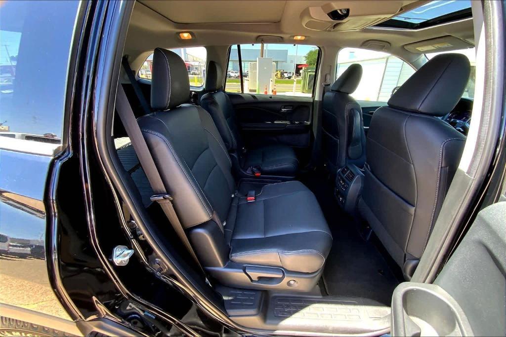 used 2022 Honda Pilot car, priced at $34,945