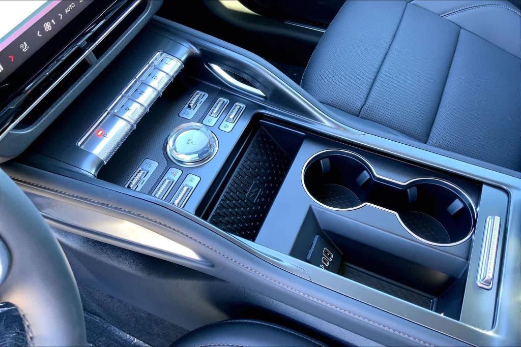 new 2026 Lincoln Nautilus car, priced at $60,415