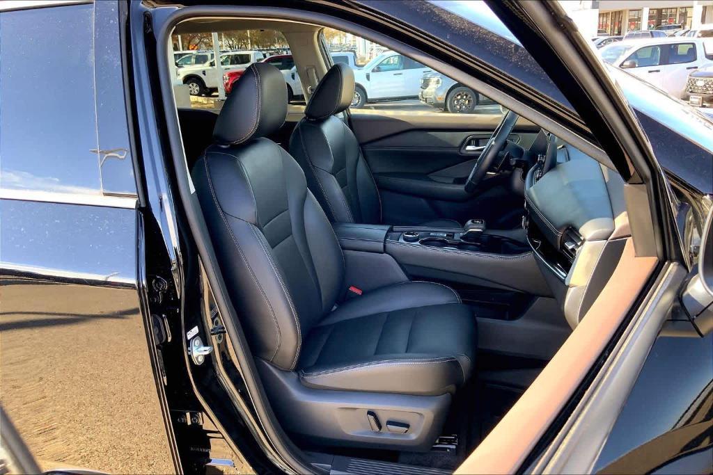 used 2023 Nissan Rogue car, priced at $27,324