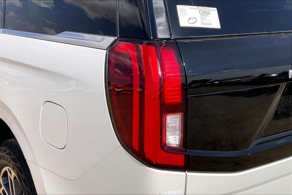 new 2026 Ford Expedition car, priced at $74,095