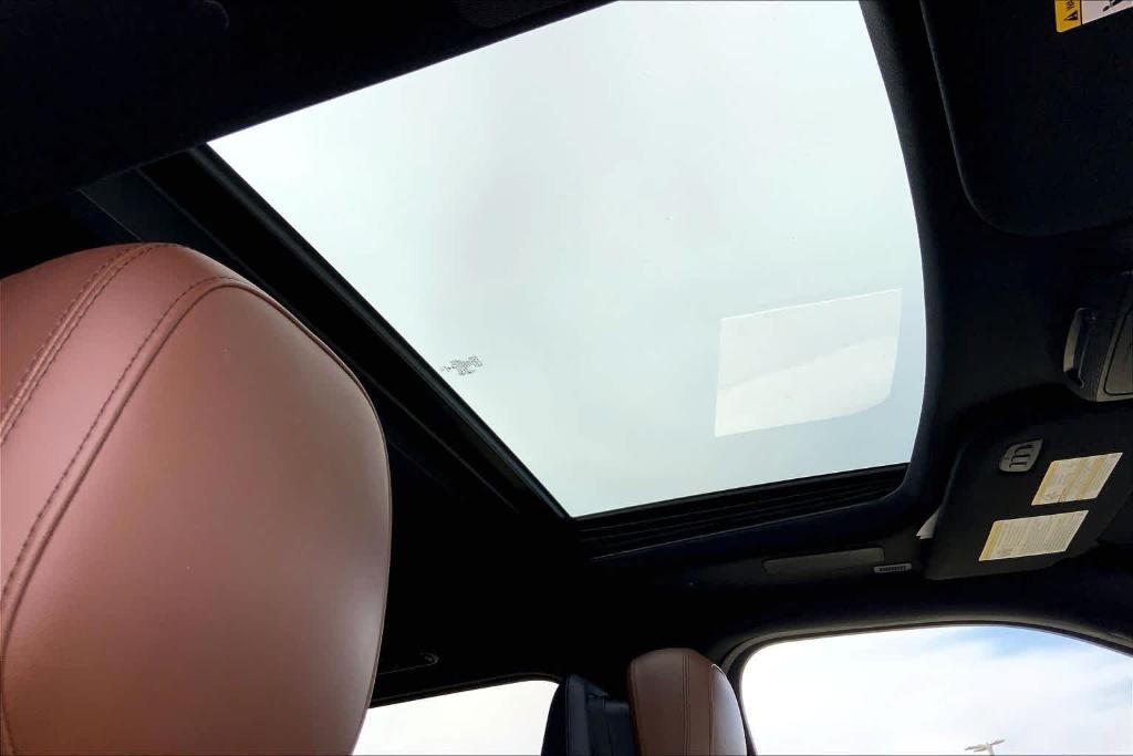 used 2022 Lincoln Navigator car, priced at $43,774