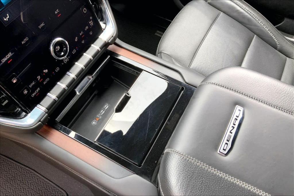used 2025 GMC Yukon XL car, priced at $75,920