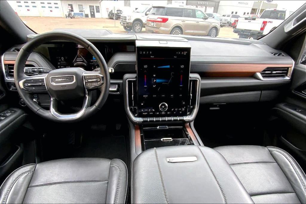 used 2025 GMC Yukon XL car, priced at $75,920