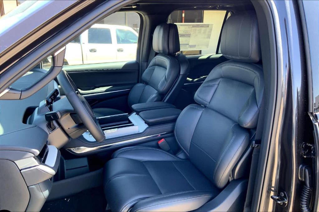 new 2026 Lincoln Navigator L car, priced at $113,115