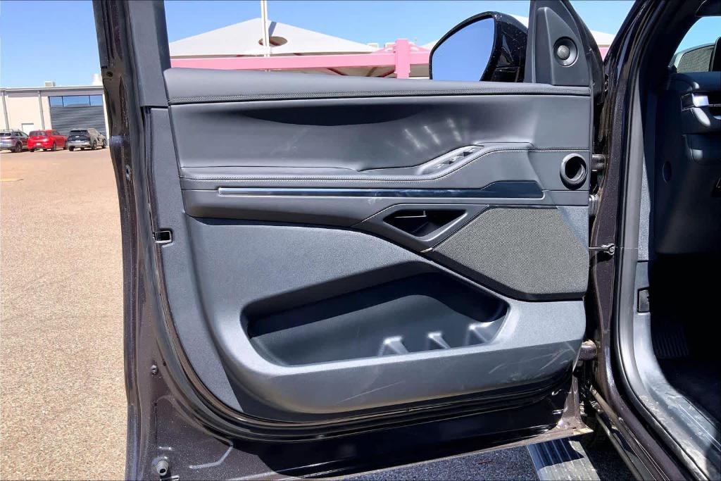 new 2026 Lincoln Navigator L car, priced at $113,115