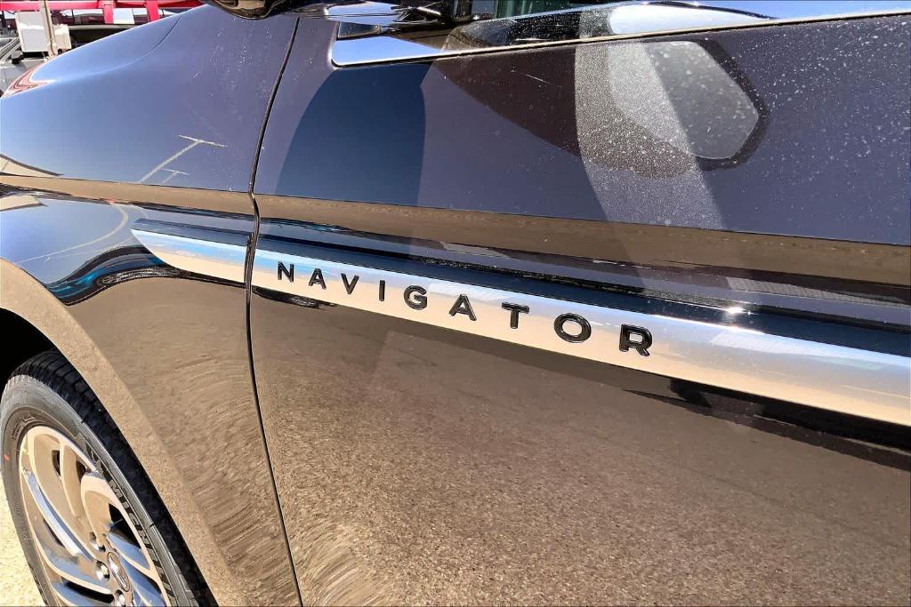 new 2026 Lincoln Navigator car, priced at $105,865