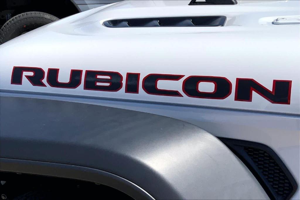 used 2020 Jeep Gladiator car, priced at $30,346