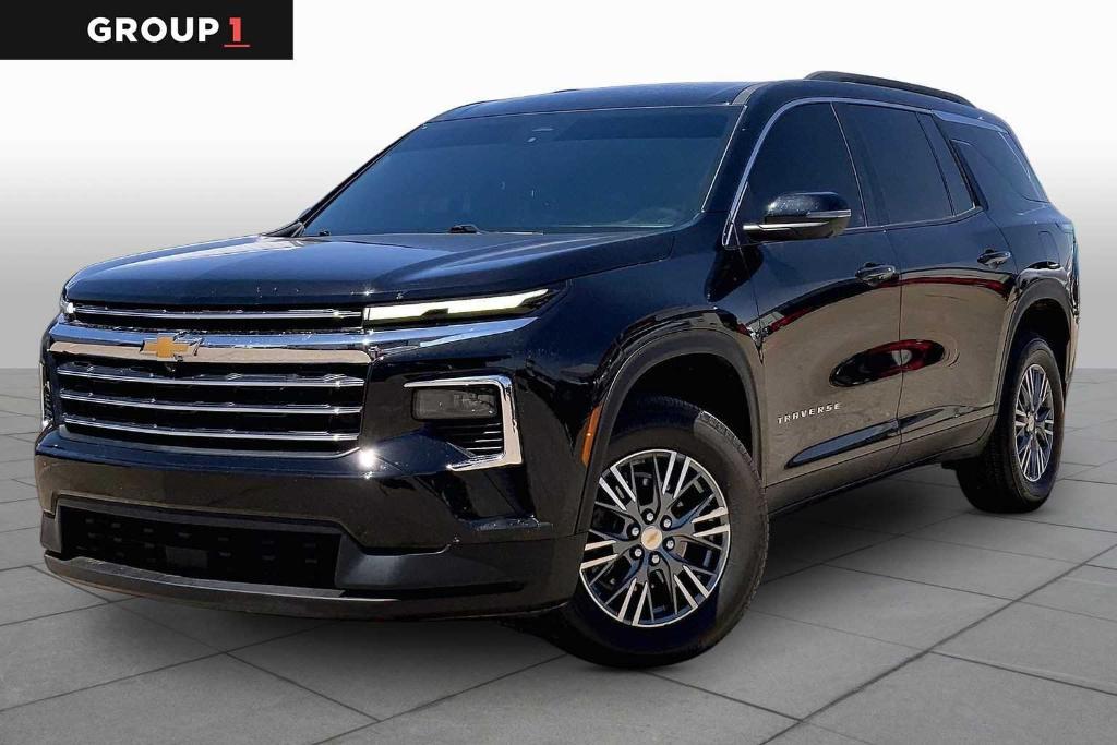 used 2024 Chevrolet Traverse car, priced at $35,114