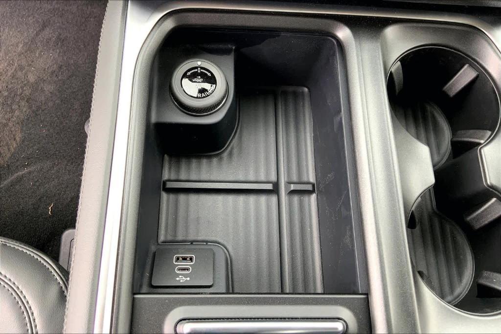 new 2026 Ford Expedition car, priced at $69,995