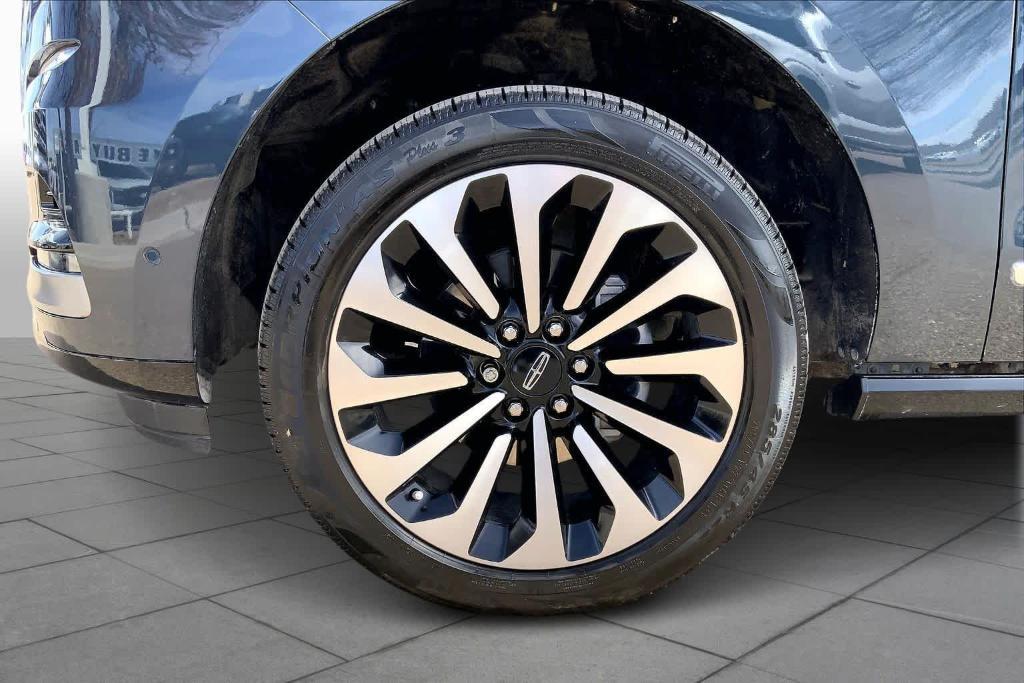 used 2024 Lincoln Navigator L car, priced at $59,795