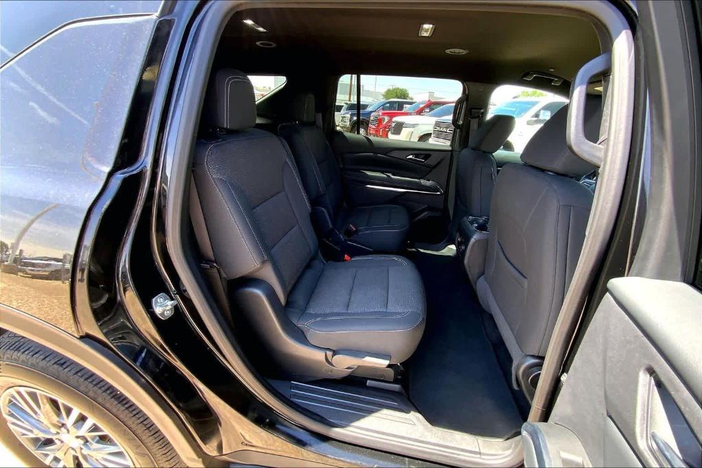 used 2025 Chevrolet Traverse car, priced at $37,615