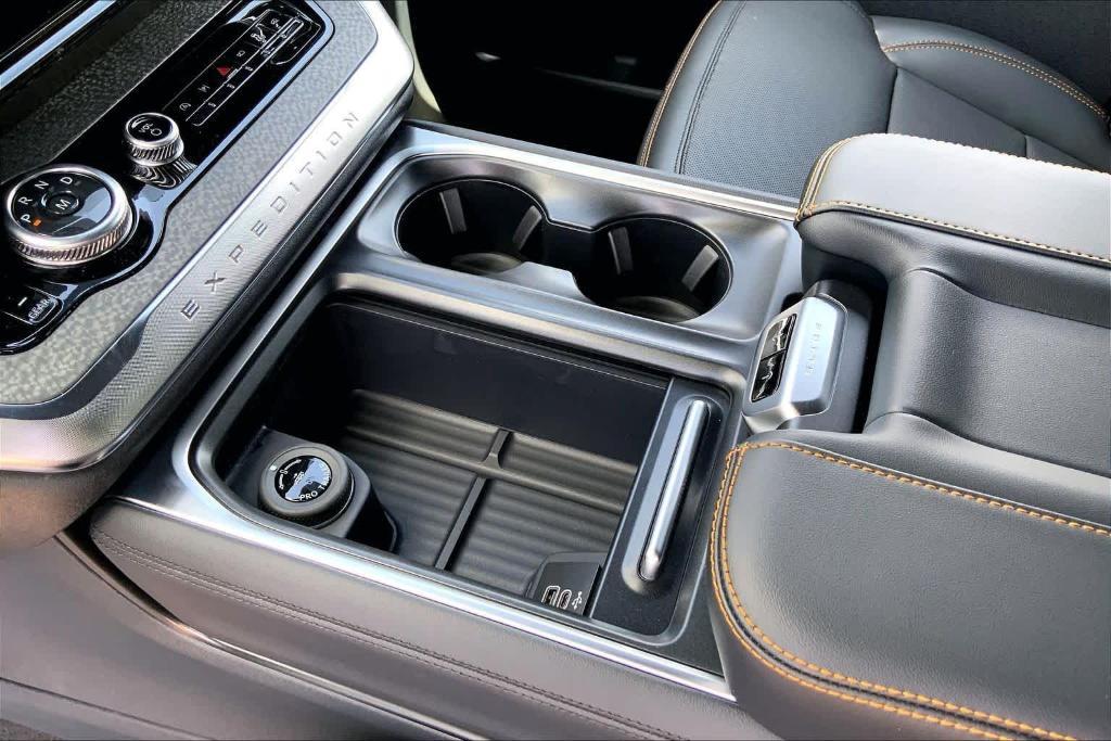 new 2026 Ford Expedition car, priced at $84,215