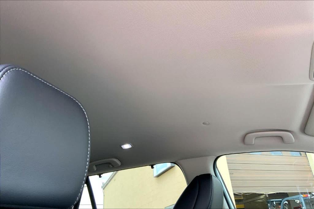 used 2025 Honda Pilot car, priced at $44,139