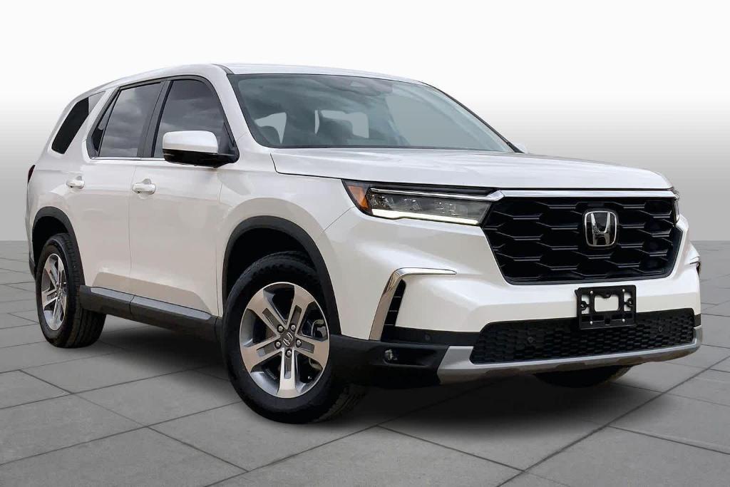 used 2025 Honda Pilot car, priced at $44,139