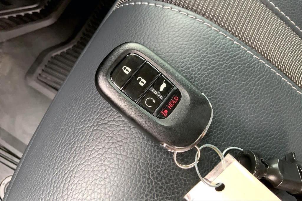 used 2025 Honda Pilot car, priced at $44,139