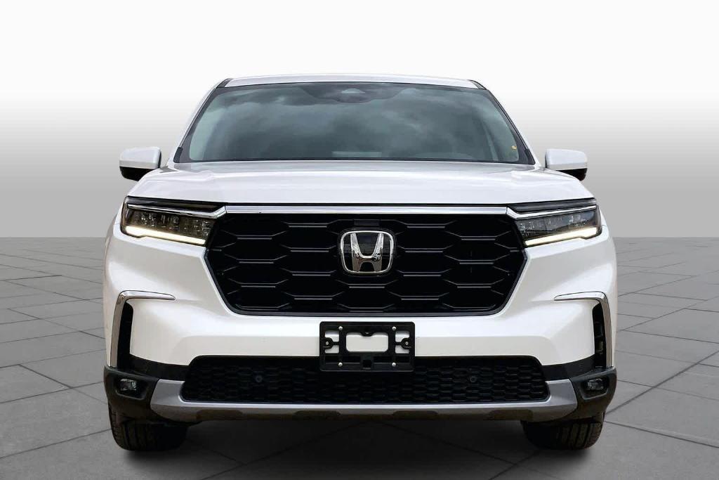 used 2025 Honda Pilot car, priced at $44,139