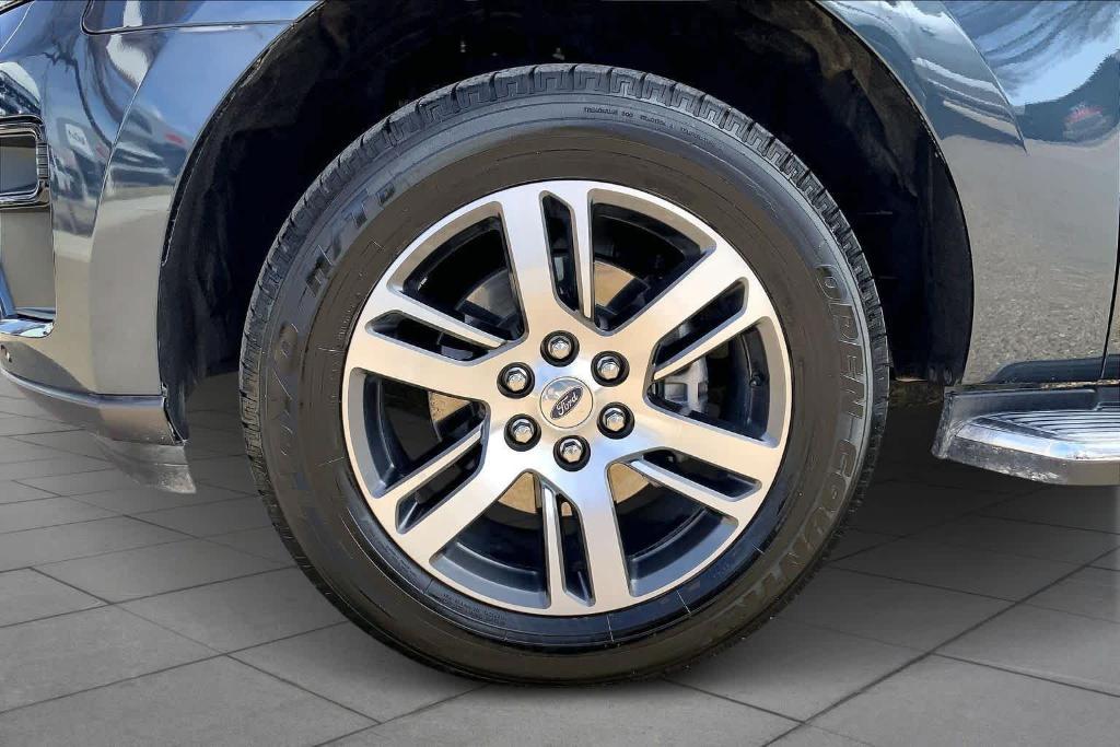 used 2023 Ford Expedition car, priced at $37,723