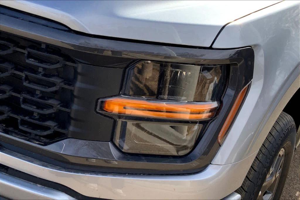 new 2026 Ford F-150 car, priced at $51,370