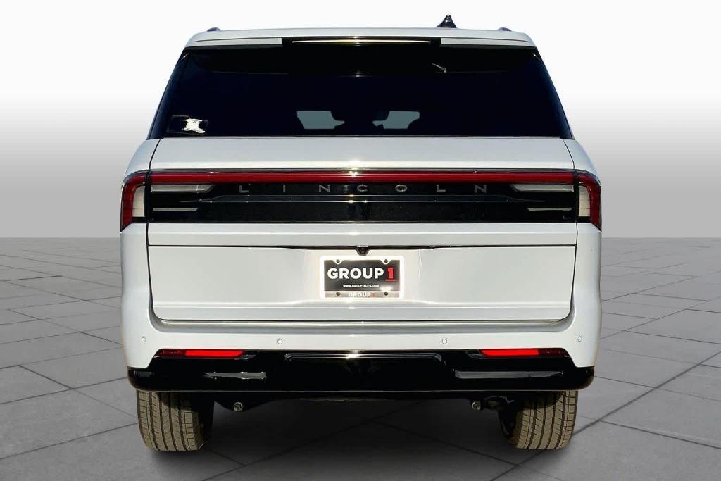 new 2025 Lincoln Navigator L car, priced at $101,575