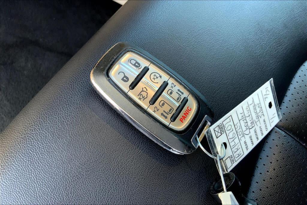 used 2024 Chrysler Pacifica car, priced at $26,438