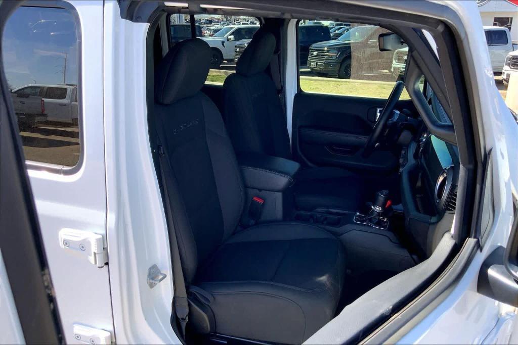 used 2022 Jeep Gladiator car, priced at $31,544