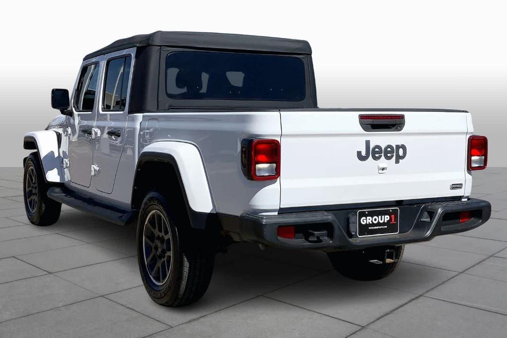 used 2022 Jeep Gladiator car, priced at $31,544