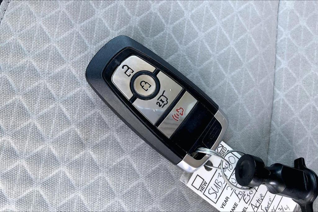 used 2025 Ford Escape car, priced at $23,621