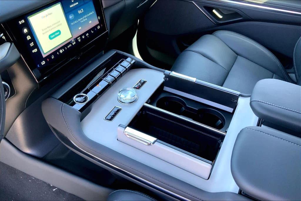 new 2026 Lincoln Navigator L car, priced at $113,115