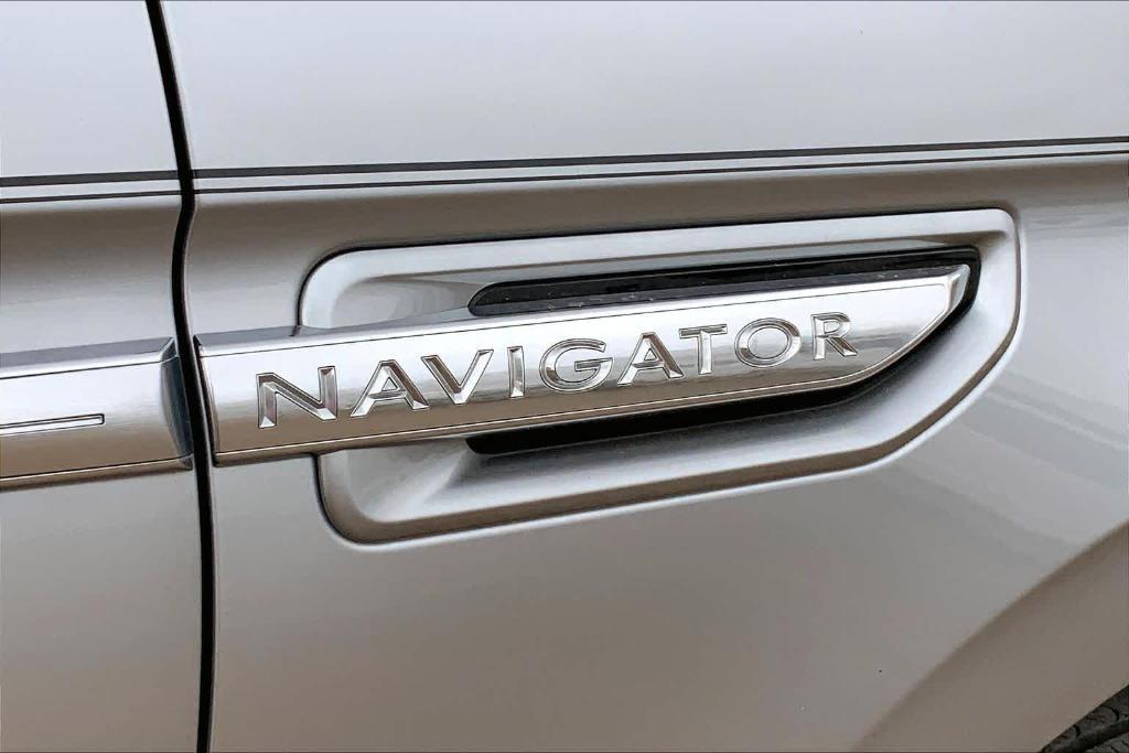 used 2020 Lincoln Navigator car, priced at $34,258