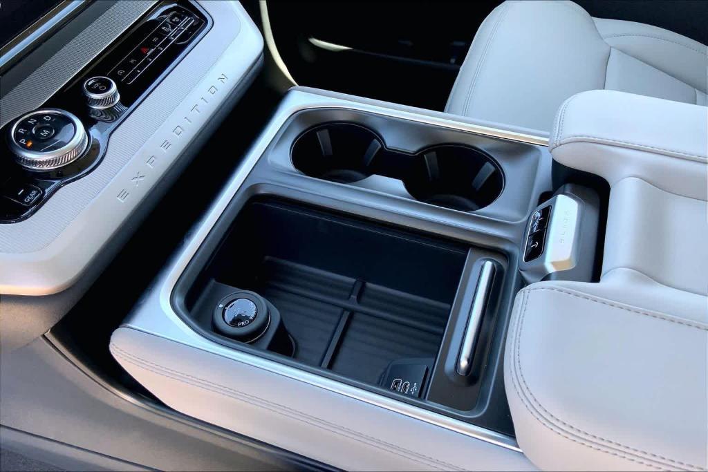 new 2026 Ford Expedition car, priced at $70,495