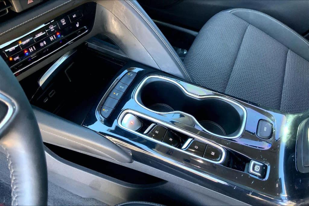 used 2022 Buick Envision car, priced at $21,037