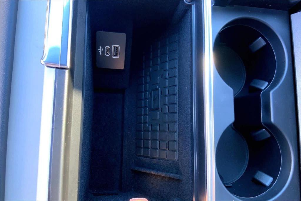 new 2026 Lincoln Navigator L car, priced at $108,815