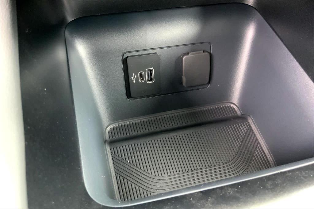 new 2026 Ford Explorer car, priced at $45,050